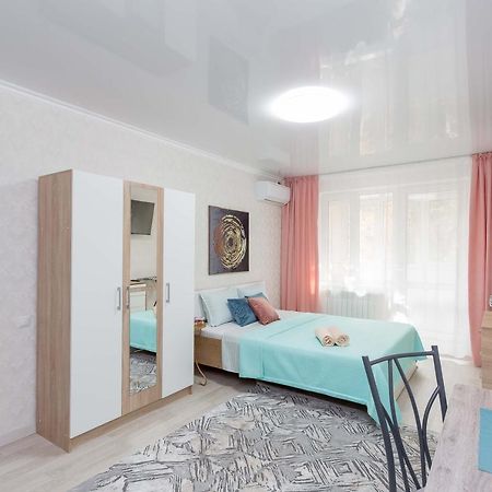 Стильная Квартира В Золотом Квадрате Almaty Ngoại thất bức ảnh