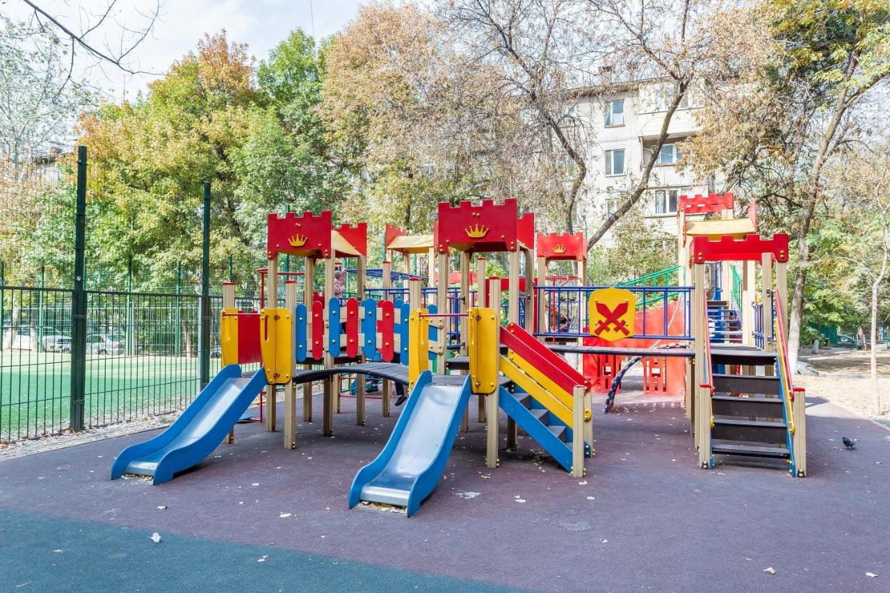 Стильная Квартира В Золотом Квадрате Almaty Ngoại thất bức ảnh